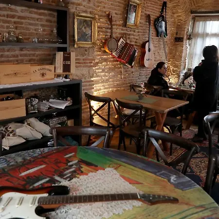 Le Petit Secret, Korce, Albania * Korce