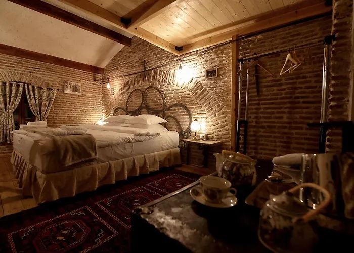 Le Petit Secret, Korce, Albania Отель *